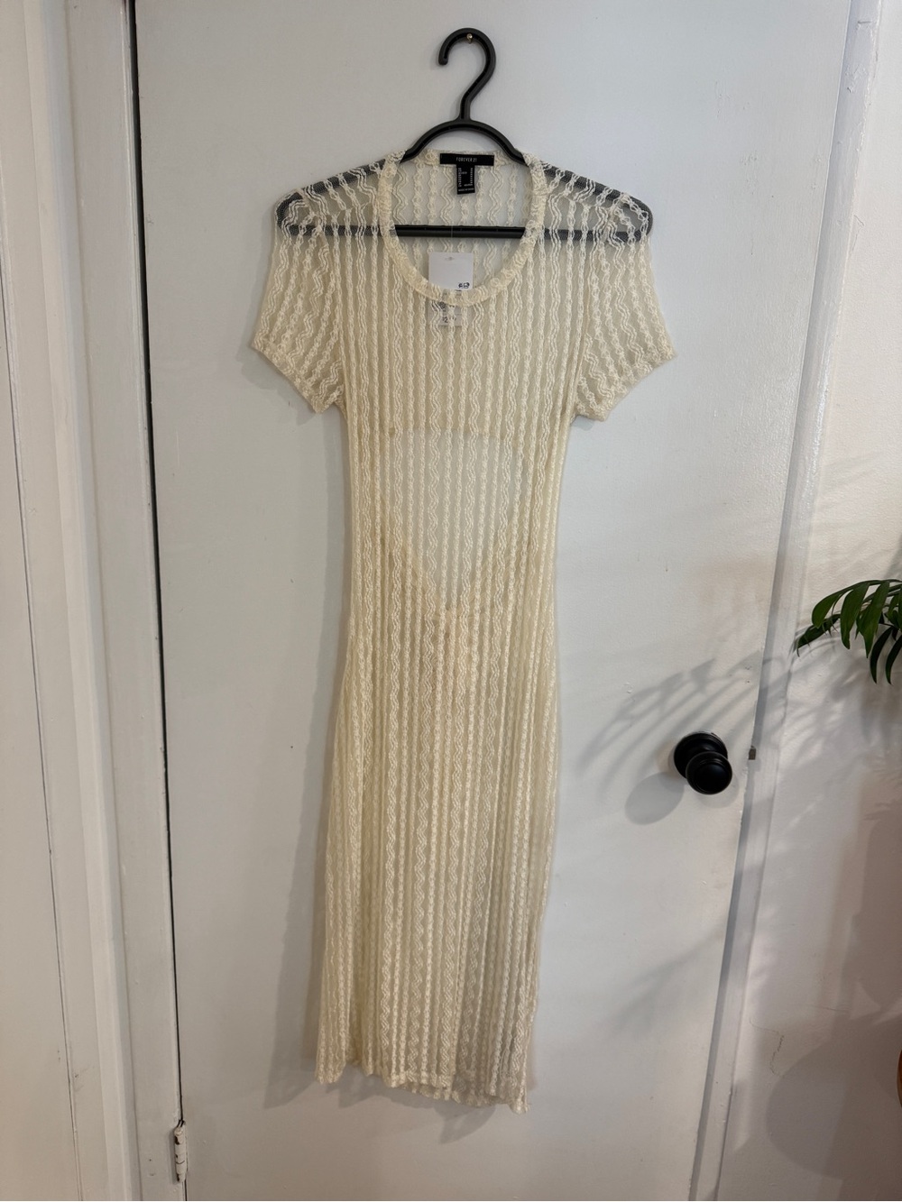 Forever 21 Cream lace Short-Sleeve Midi Dress